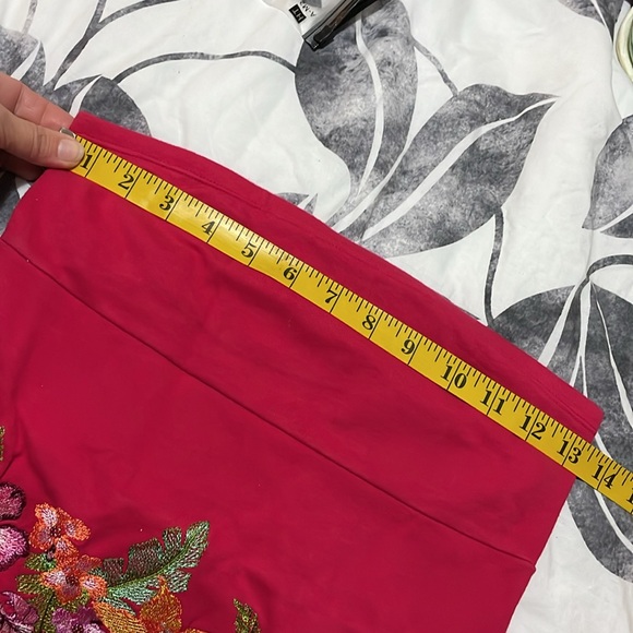 Floral Crop Top 🌺 - Picture 11 of 11